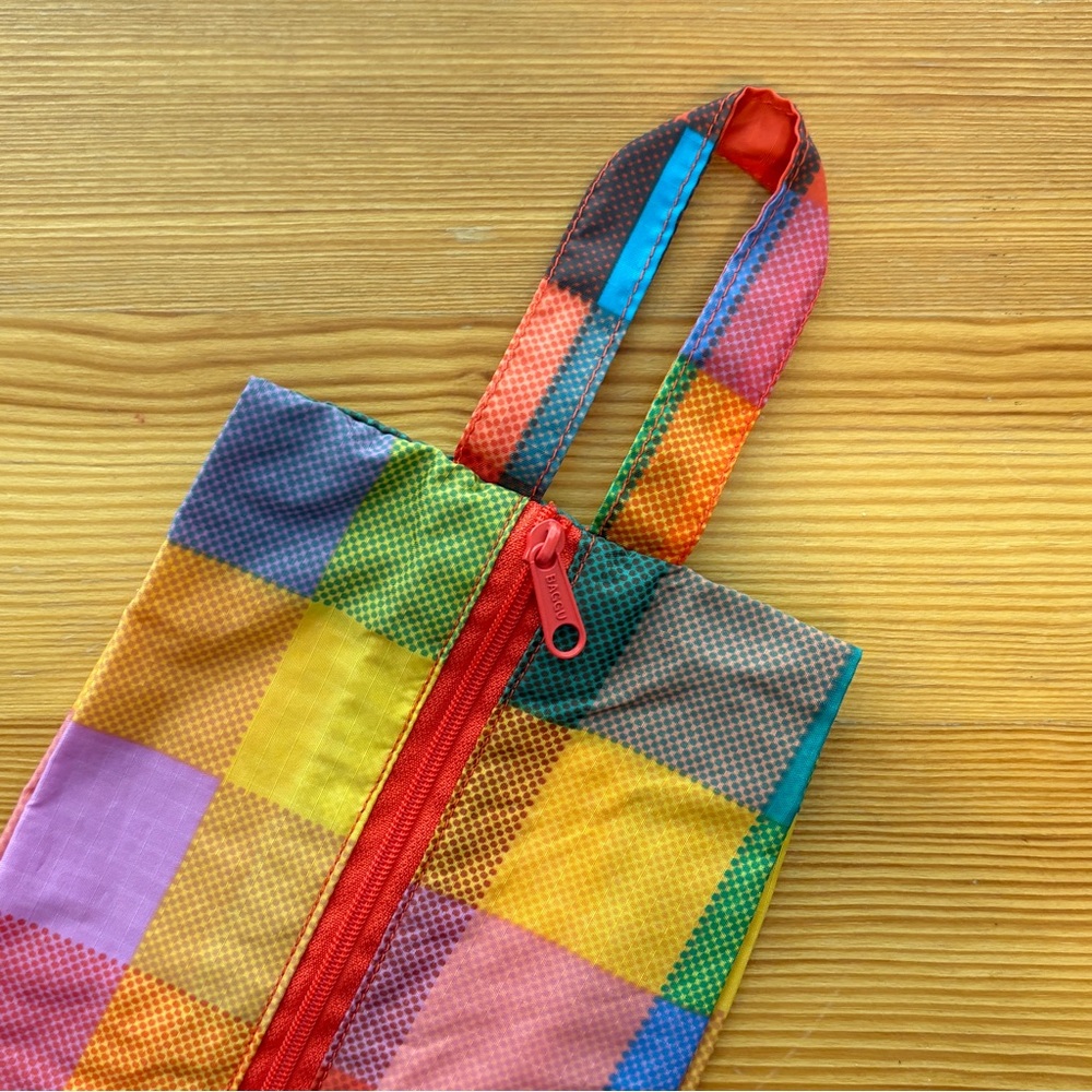 Baggu 3D Zip Pouch in Madras, Medium